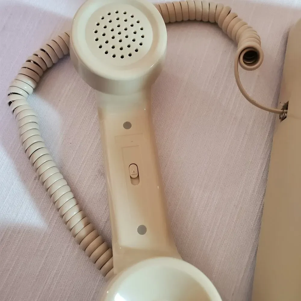 Desk Phone | Beige | Model CP08476
